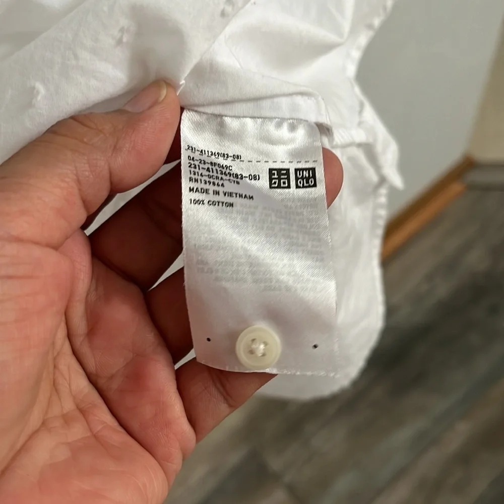 Uniqlo Short Sleeve Button Back top - Picture 4 of 7